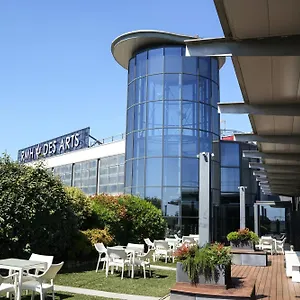 Rmh Des Arts 4*, Modena Włochy